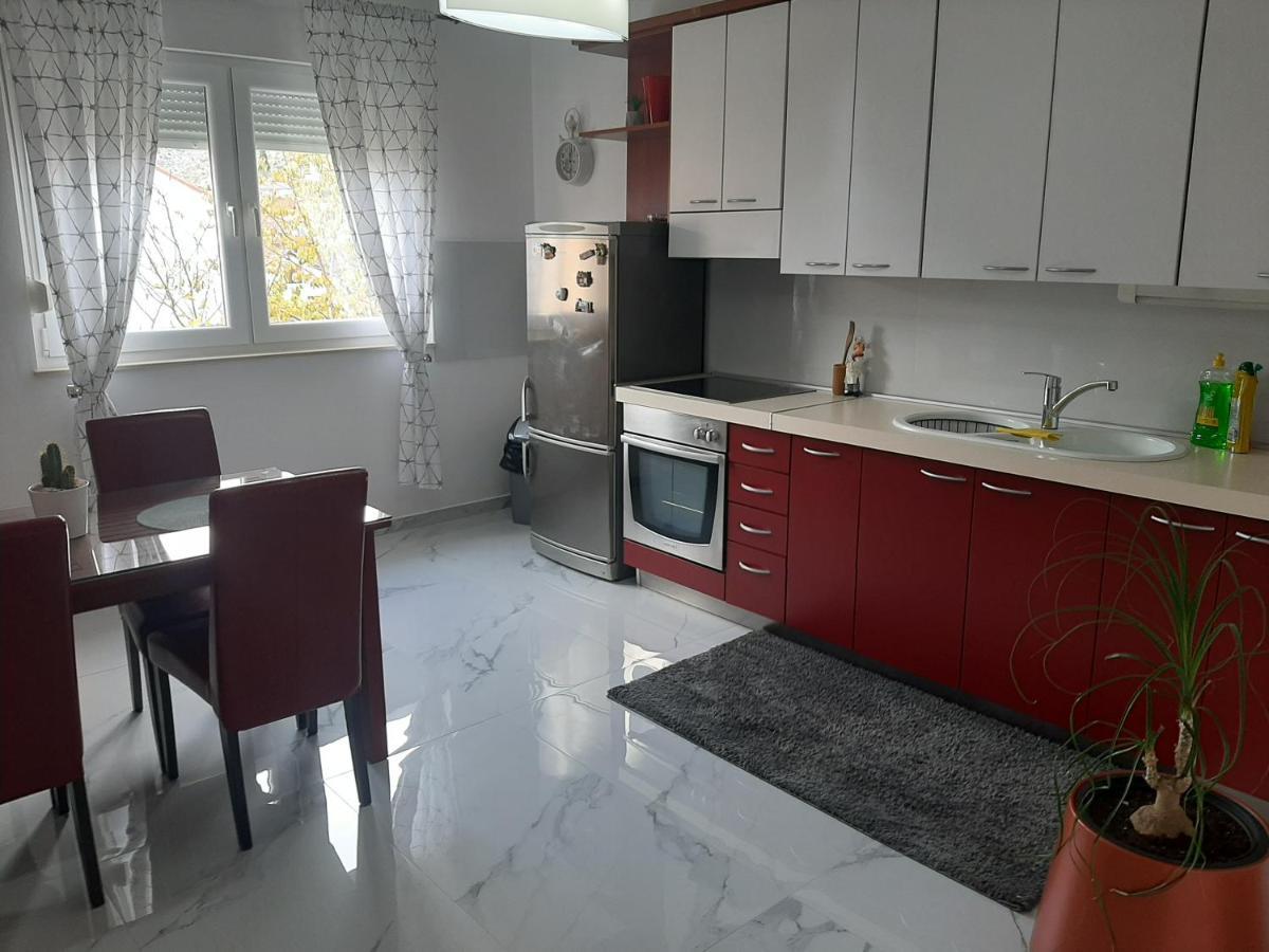 Guest House No 13 Mostar Esterno foto